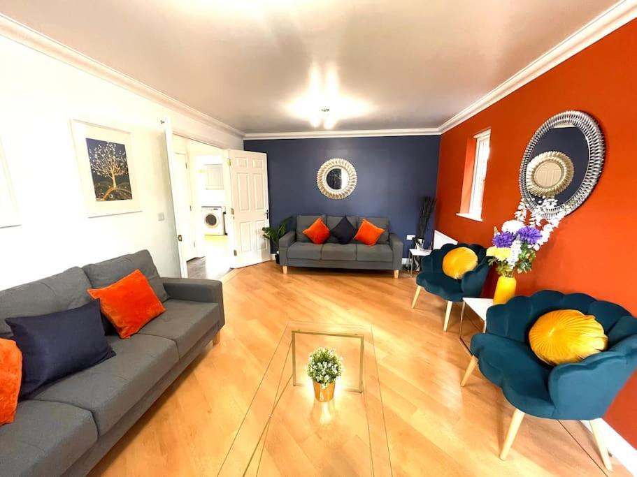 הורלי The Woodlands, Shortstay, Ideal For Families, Relocation, Contractors, Travel Stay מראה חיצוני תמונה