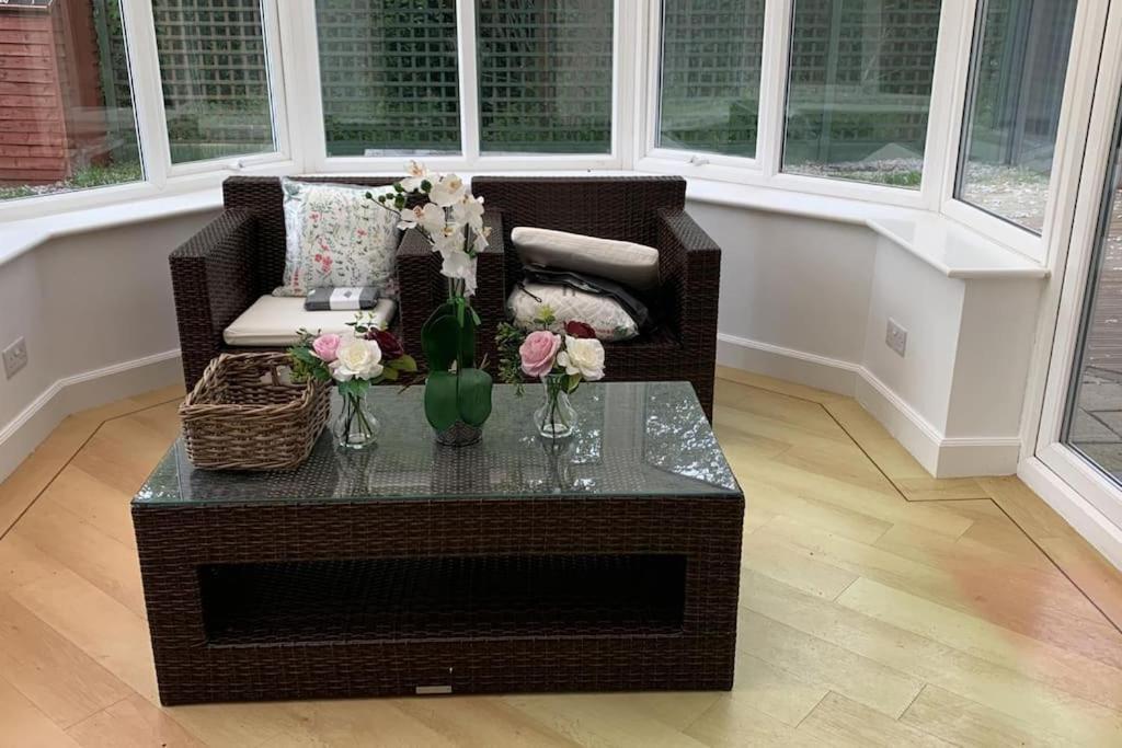 הורלי The Woodlands, Shortstay, Ideal For Families, Relocation, Contractors, Travel Stay מראה חיצוני תמונה
